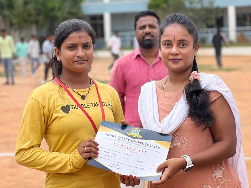 Teachers Day Throwball Competetion